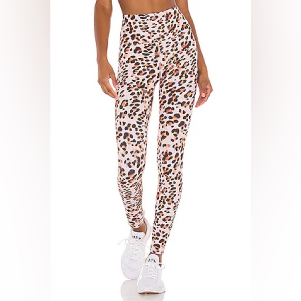 BEACH RIOT PIPER LEGGING IN WATERCOLOR LEOPARD Size Medium NWT Full Length